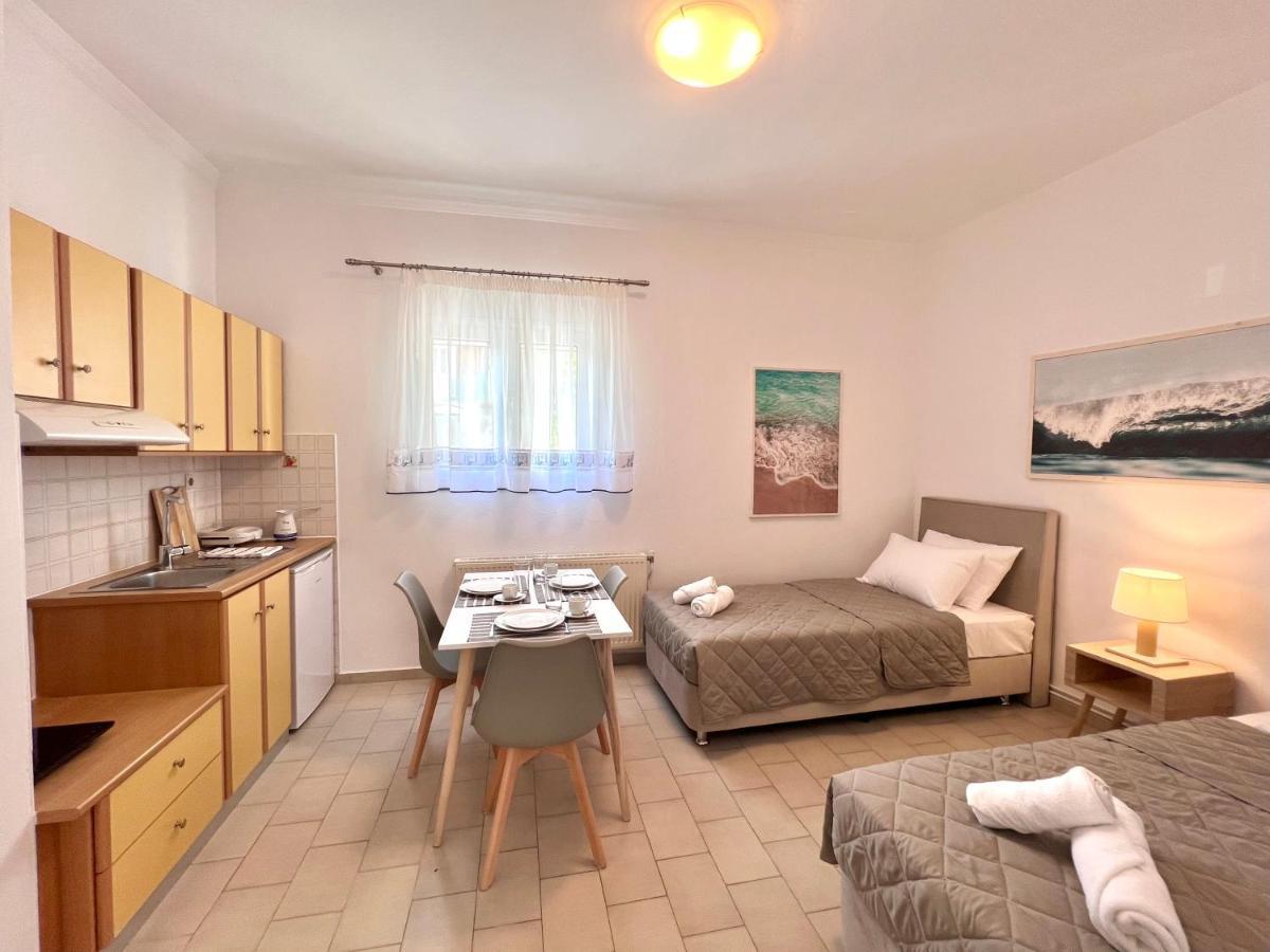 Athanasia Apartments 스키아토스 타운 외부 사진